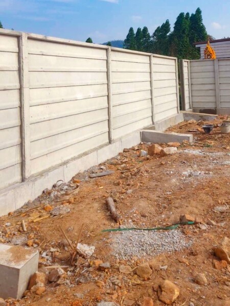 strongwindconstruction.com รับติดตั้งรั้วสำเร็จรูป (120)