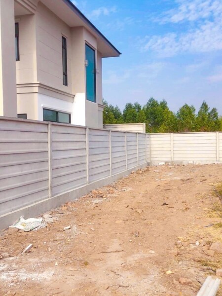 strongwindconstruction.com รับติดตั้งรั้วสำเร็จรูป (130) strongwindconstruction.com รับติดตั้งรั้วสำเร็จรูป (130)