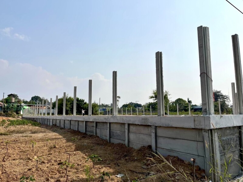 strongwindconstruction.com รับติดตั้งรั้วสำเร็จรูป (40)