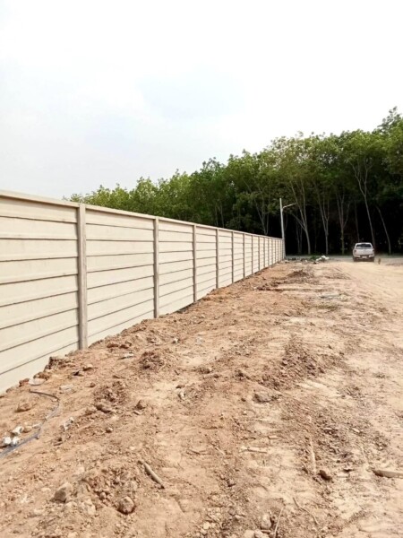 strongwindconstruction.com รับติดตั้งรั้วสำเร็จรูป (48)