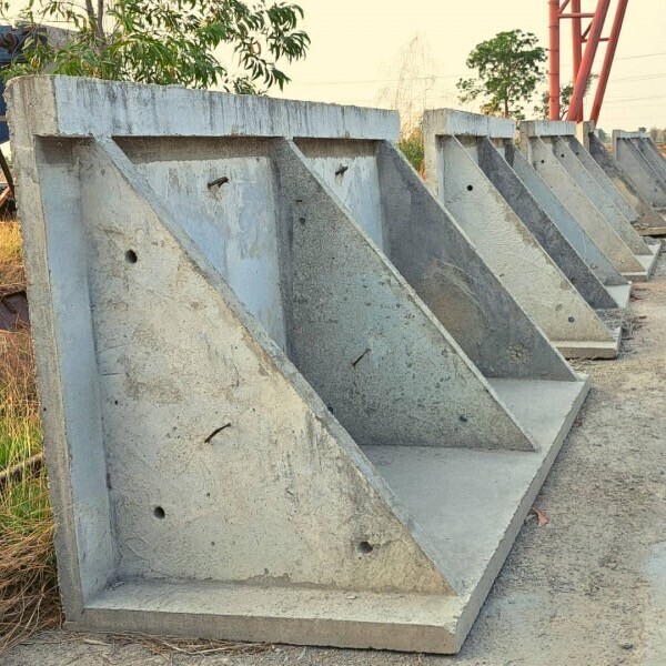 strongwindconstruction.com รับติดตั้งรั้วสำเร็จรูป (6)