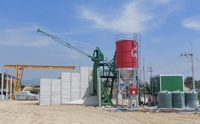 strongwindconstruction.com รับติดตั้งรั้วสำเร็จรูป (8)