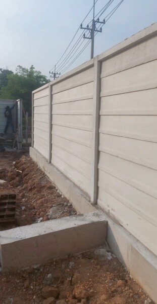 strongwindconstruction.com รับติดตั้งรั้วสำเร็จรูป (85)