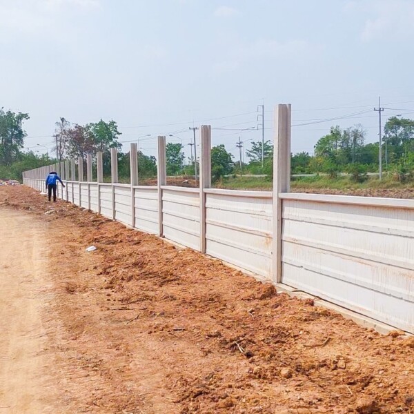 strongwindconstruction.com รับติดตั้งรั้วสำเร็จรูป (91)
